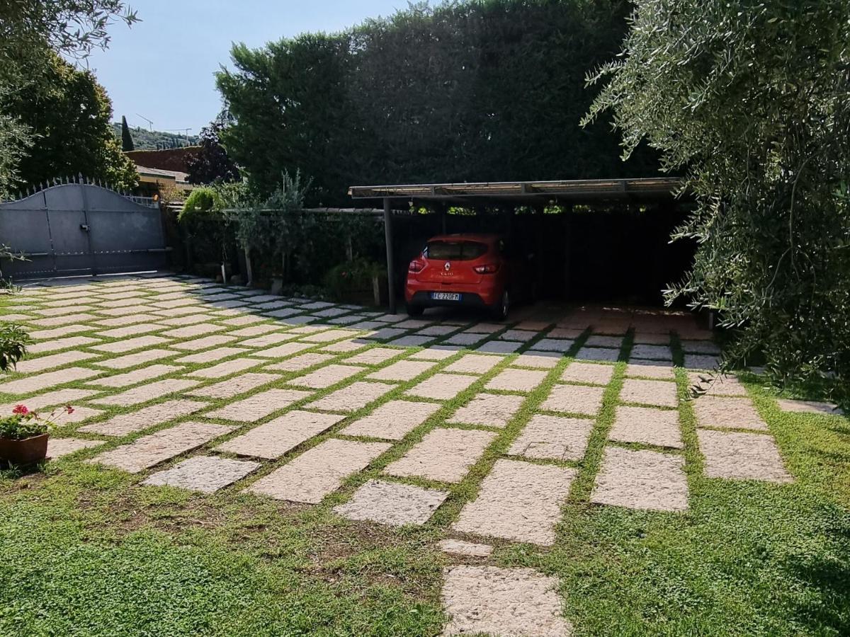 Casa Elsa Apartment Torri Del Benaco Exterior photo